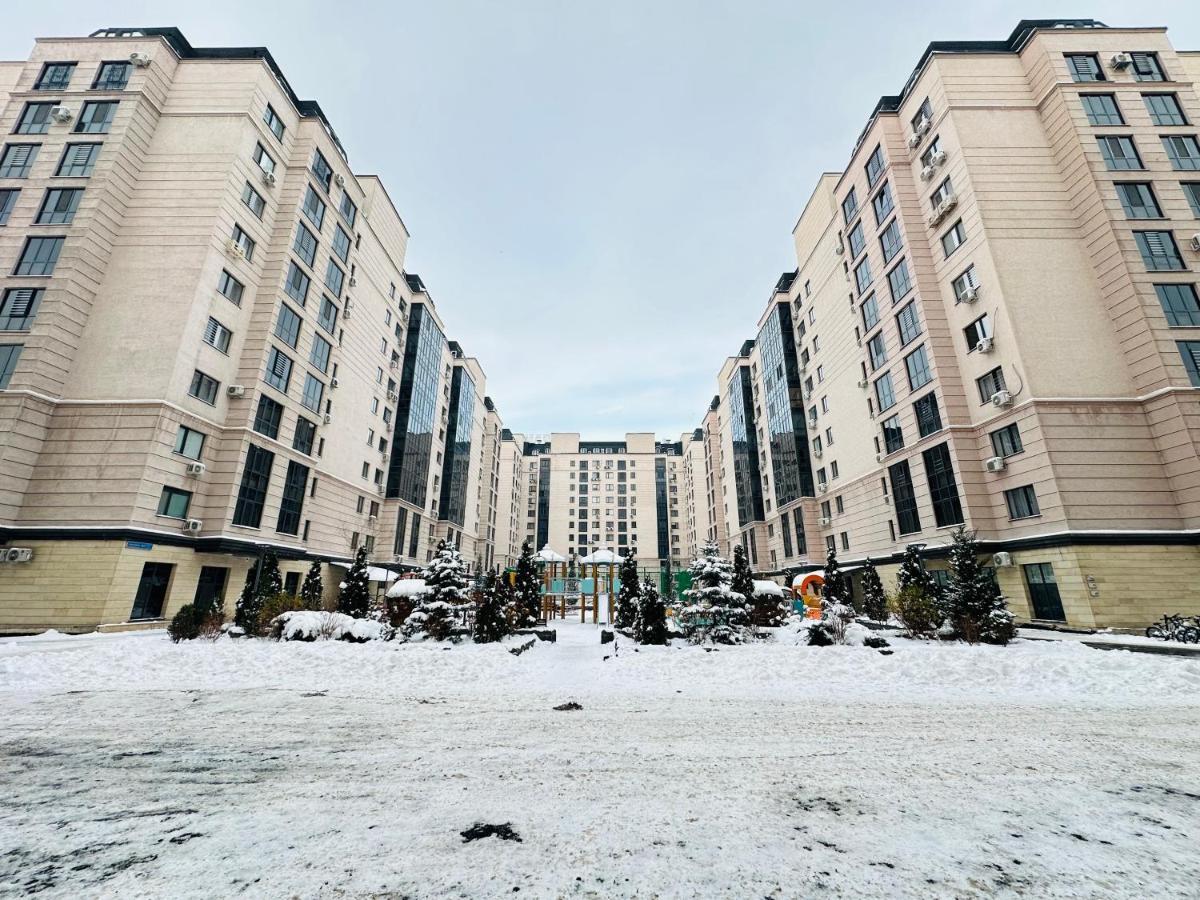 Central Park In The City Center Leilighet Almaty Eksteriør bilde